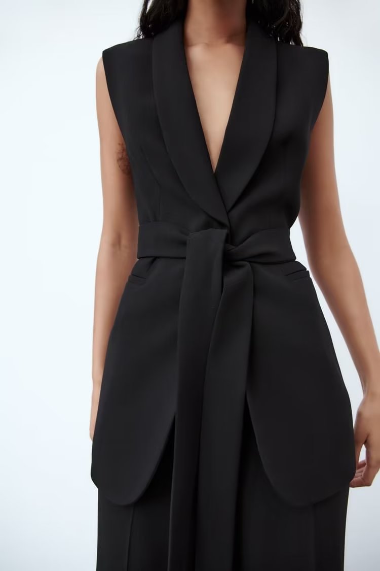 The Dania Suit